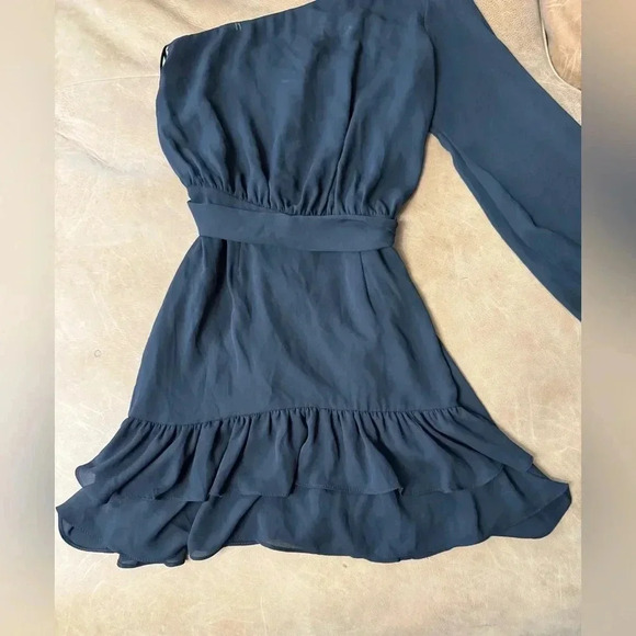 Krisa One Shoulder Ruffle Dress in Black Women’s Size XS - Picture 3 of 8